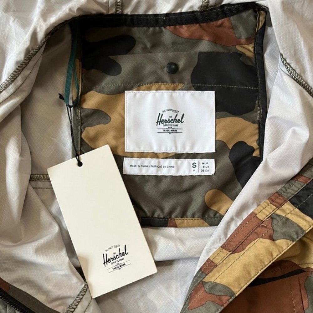 New Herschel Women's Voyage Wind Jacket Size Small - Picture 5 of 9